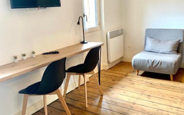 LE DUMON 6 - Studio NEUF CALME - WiFi - GARE 200m