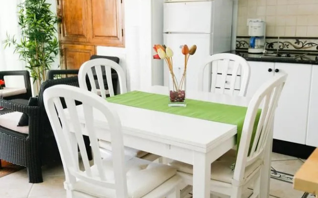 2 Bedroom Condo 02136063 by HomeRez