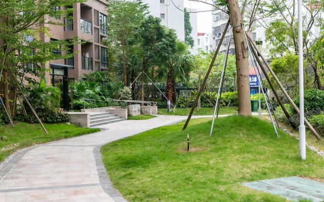 Locals Boutique Apartment Huafa Plaza 23