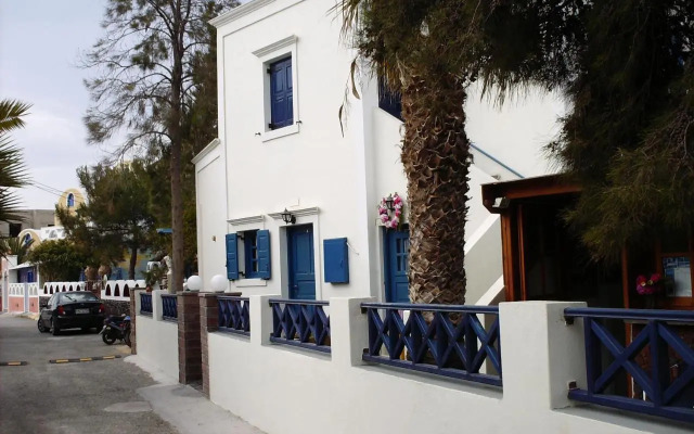 5bedroom villa in perissa beach