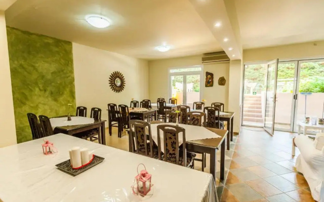 Porto Daliani Studio Apartments