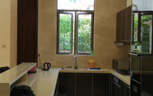 Splendid Xiangjiang Hot Spring Villa