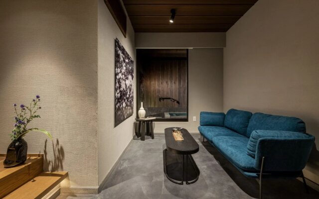 Отель Nazuna Kyoto Tsubaki St.