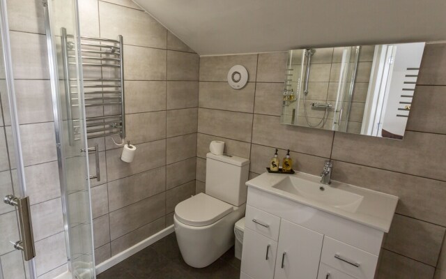 Westlakes Hotel and Restaurant