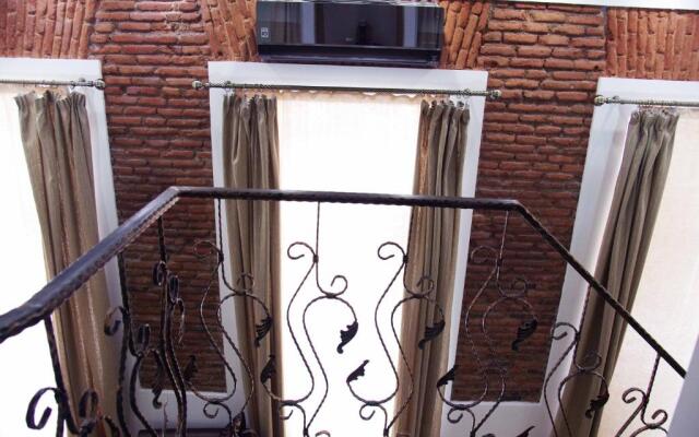 Apartment on Tabidze