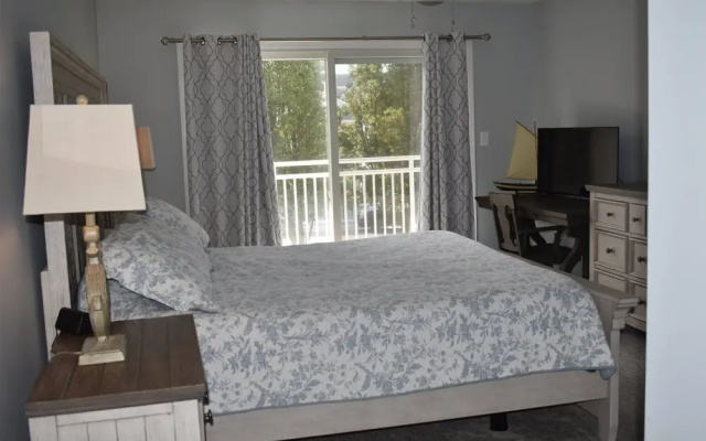 Db301 East Rochester Avenue, Unit 106
