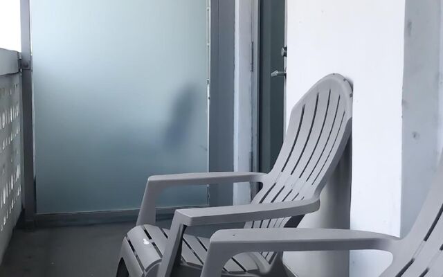 Strand Ocean Drive Suites