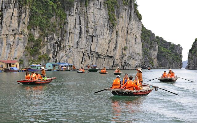 Halong Victory Cruise