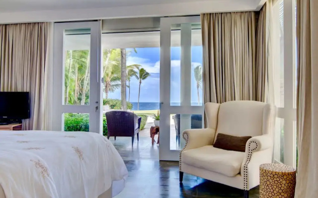 Breathtaking Ocean-view Home w Pool Modern Design