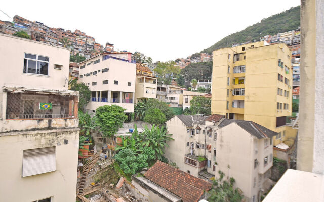 Sá Ferreira Apartment 228