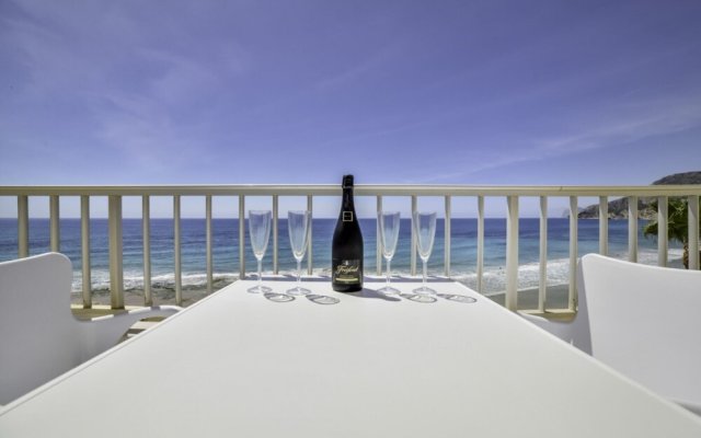 Apartment - 4 Bedrooms with WiFi and Sea views - 105010