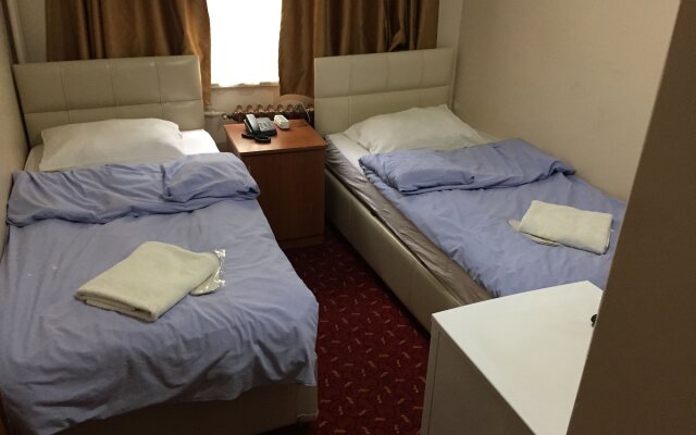 Istanbul Paris Hotel & Hostel