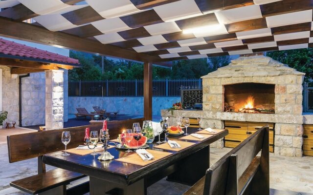 Awesome Home in Dubravka With Wifi and 5 Bedrooms