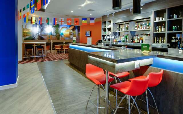 Holiday Inn Corby - Kettering A43 by IHG