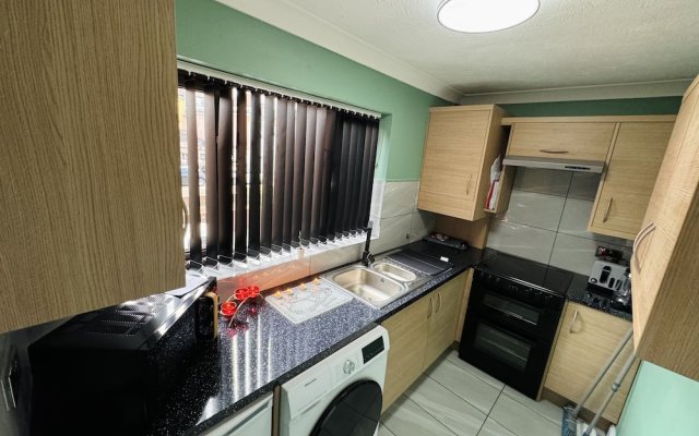 Stunning 2-bed Apartment in Gosport