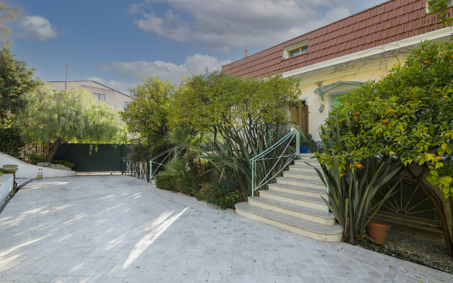 The Holiday Apartments