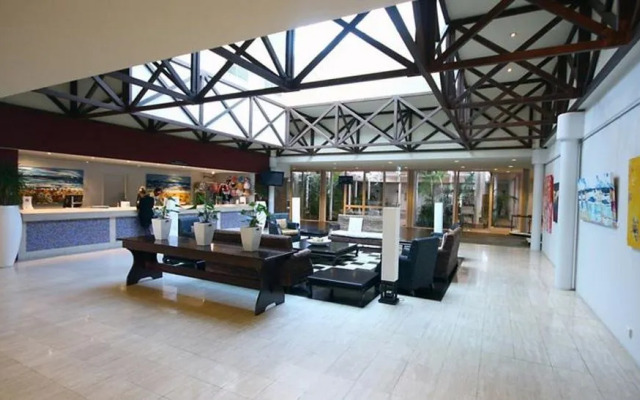 Pacific Bay Resort