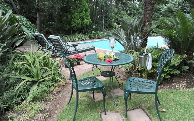 Riverbend Country House