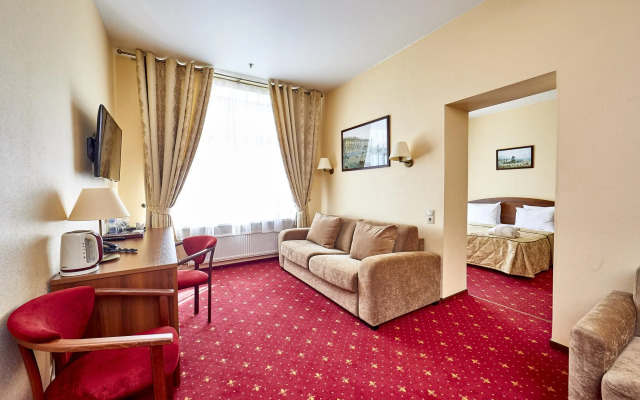 Rossiya Hotel