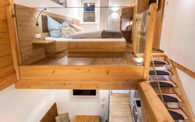 Apartment 5 Peaks