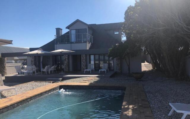 38 on Westcliff