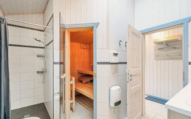 Amazing Home in Rechlin With 2 Bedrooms, Sauna and Wifi