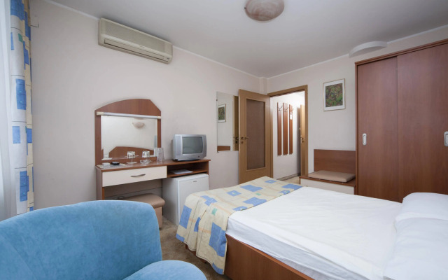 Slavyanska Beseda Hotel
