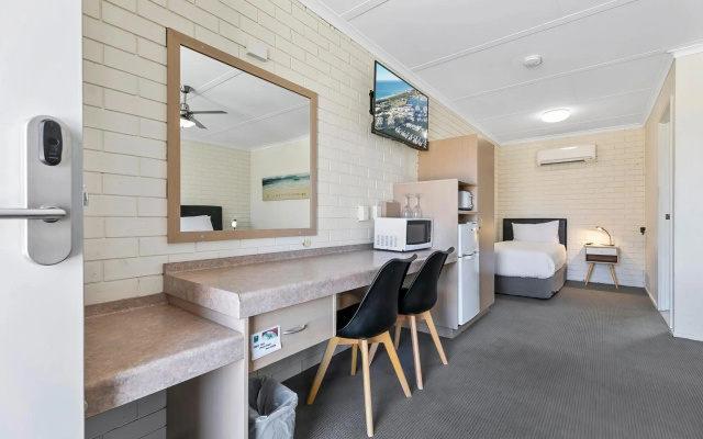 Comfort Inn on Main Hervey Bay – Guest Rooms – Hervey Bay