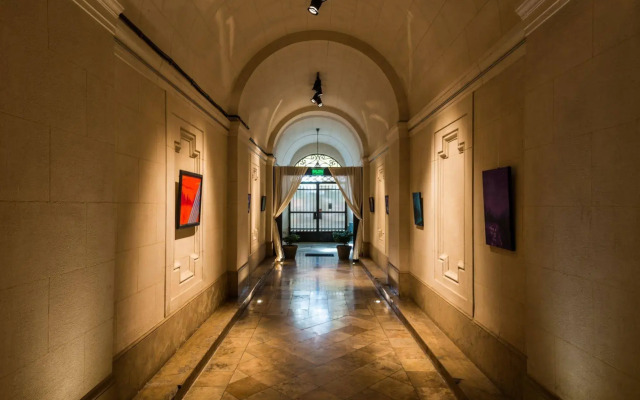 Sacha Mistol Art Hotel