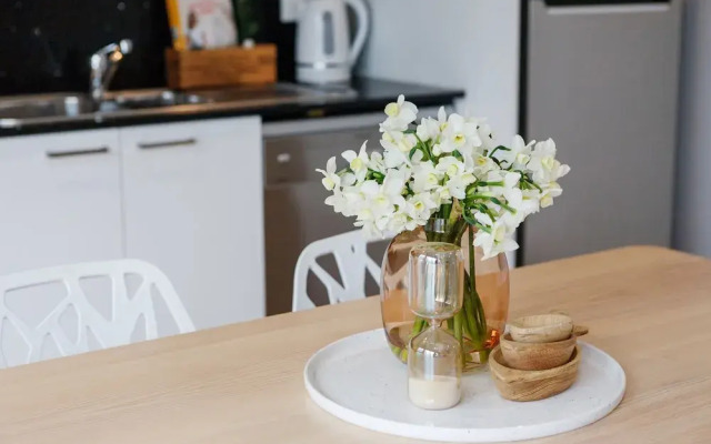 Heart of Highett Apartment by Ready Set Host