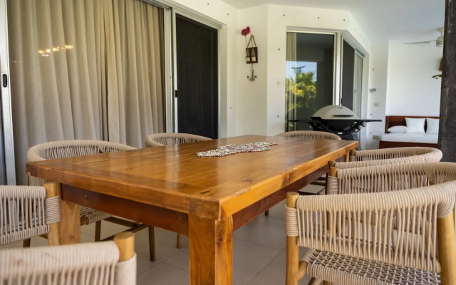 Stunning Ocean Front By Condo Boutique