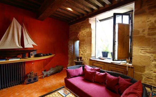 Barbary Lane House Rental