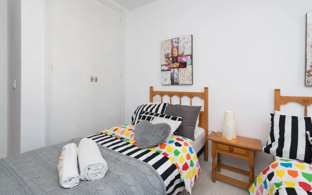 Ropit in Alc dia With 2 Bedrooms and 1 Bathrooms