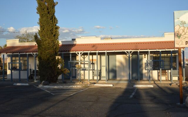 Mojave Trails Inn and Suites