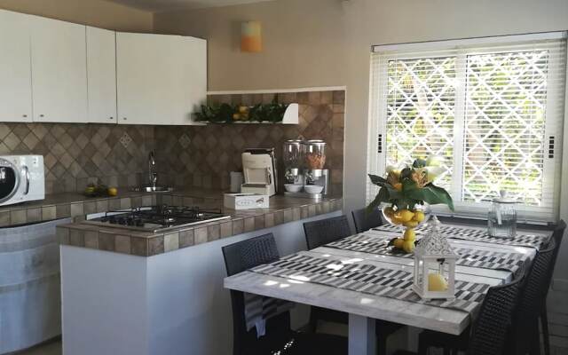 BB La Mariposa De La Reina