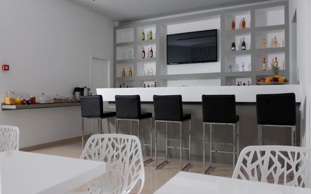 Bianco Hotel
