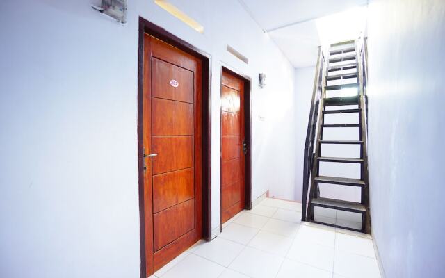 OYO 1064 Manado Airport Homestay