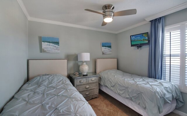 Pelican Beach 2012 2 Bedroom Condo by Pelican Beach Management