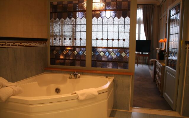 Best Western Le Cheval Blanc - Vieux Port