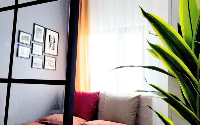 Green 2 Res Scandi-Industrial Free Wi-Fi
