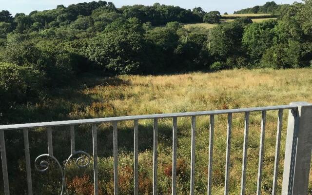 Orchard Manor - Guest house