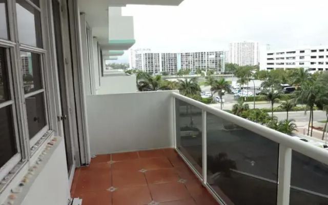 Apartment by the Ocean