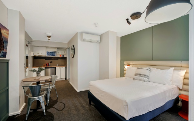 The Urban Newtown – Guest Rooms – Sydney