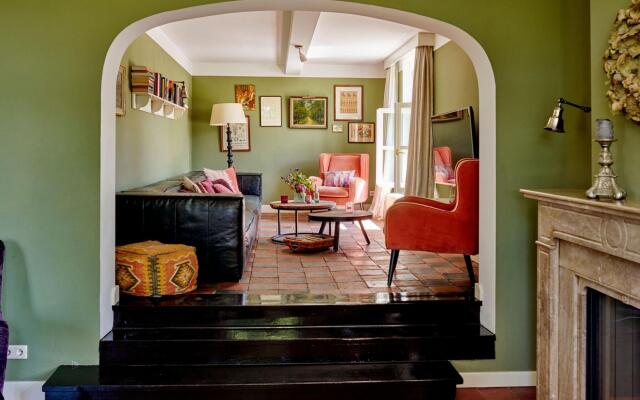 Sprawling Farmhouse in Baarlo With Hot Tub, Private Garden