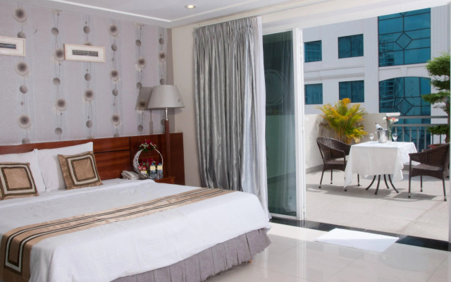 White Lotus Hotel Saigon