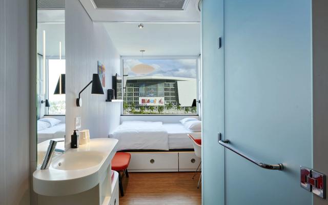 citizenM Miami Worldcenter