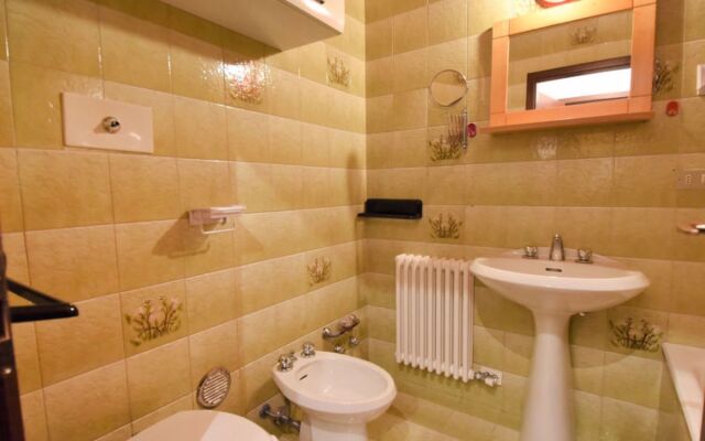 Frassan Apartment 34923