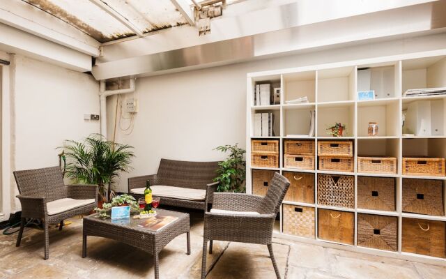 The Gloucester Terrace Abode - EFG