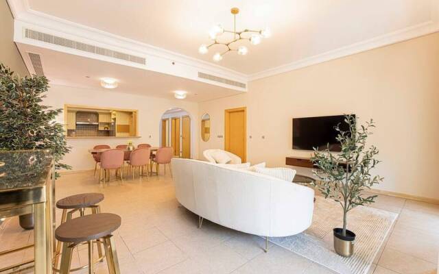 Spacious New Furnished 2br M Palm Jumeirah