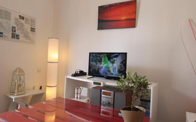 Angeliki Studio and Apartment